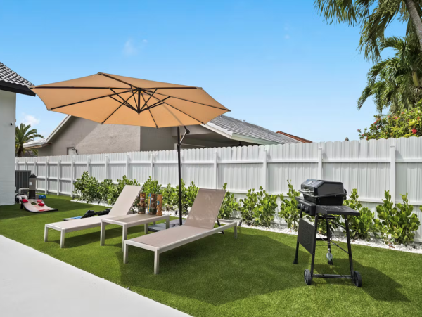 Luxury Miami Vacation Rental 3 Bedroom - Private Pool Oasis, Game Room & Family Friendly